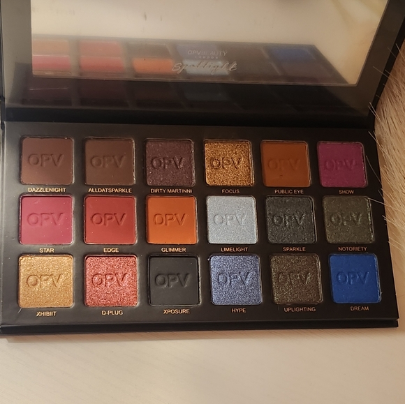 OPVBEAUTY LONDON Spotlight Eyeshadow Palette - Picture 6 of 8
